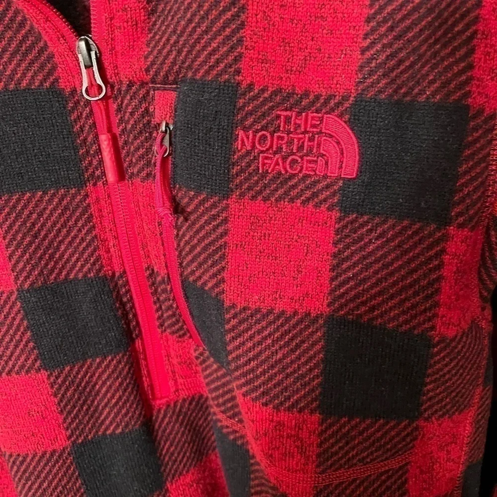 The North Face Red/Black Buffalo Plaid Pullover Sz M EUC